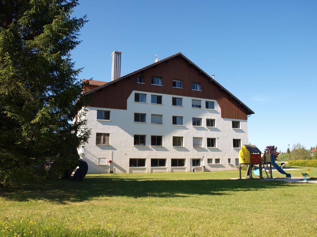 La Roche Du Tresor Village Vacances Longevilles-Mont-dʼOr Exterior foto
